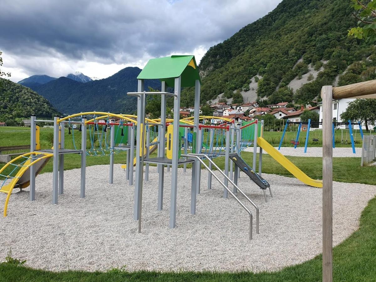 Apartma Maell 1 Most na Soči Exterior foto